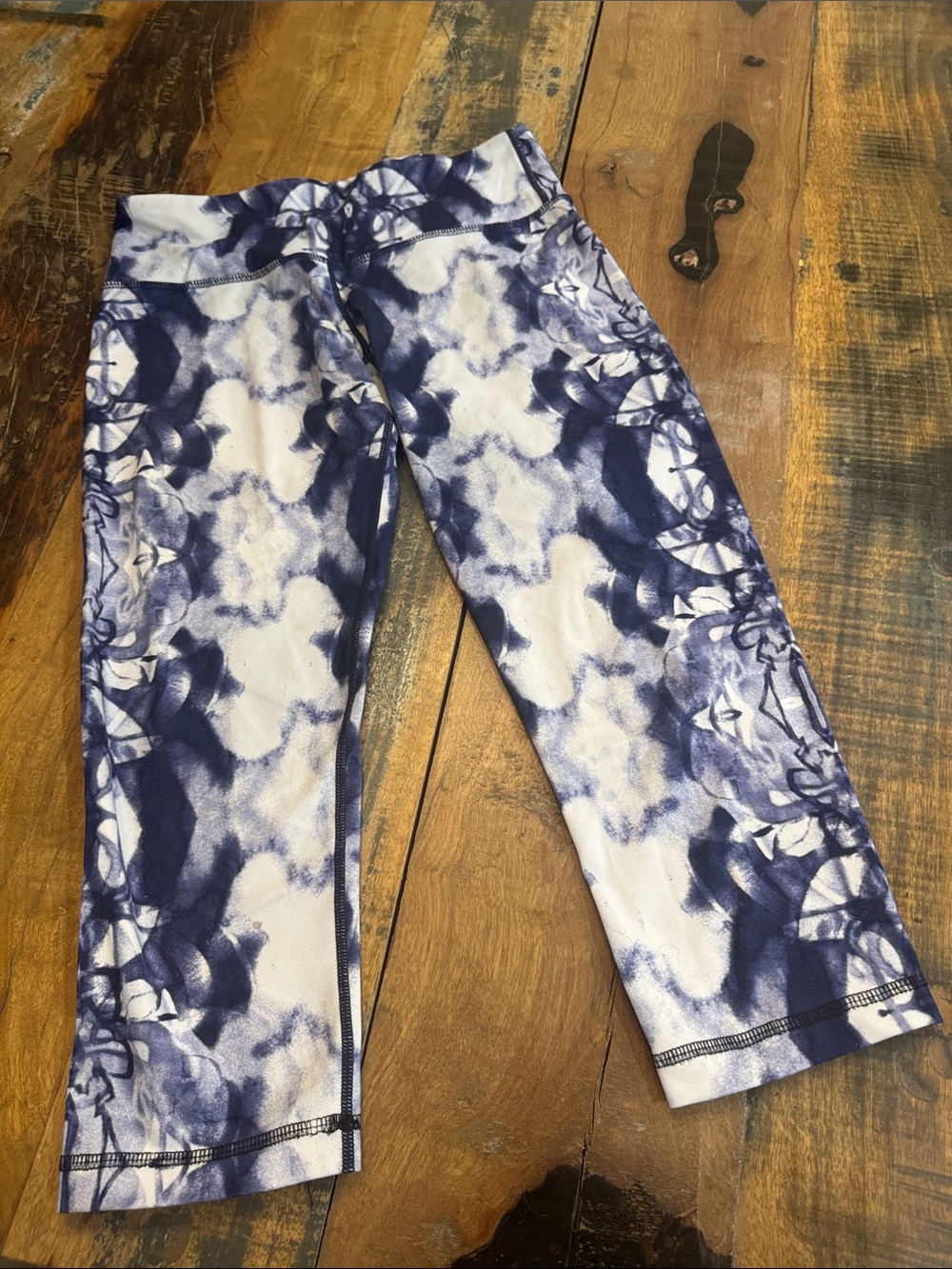 Lululemon Navy & White Printed Active Capris